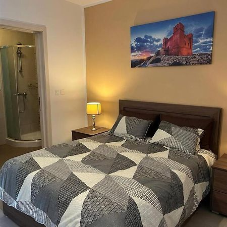 Mediterranea 2 Bedroom Smart Apartment St. Paul's Bay Bagian luar foto