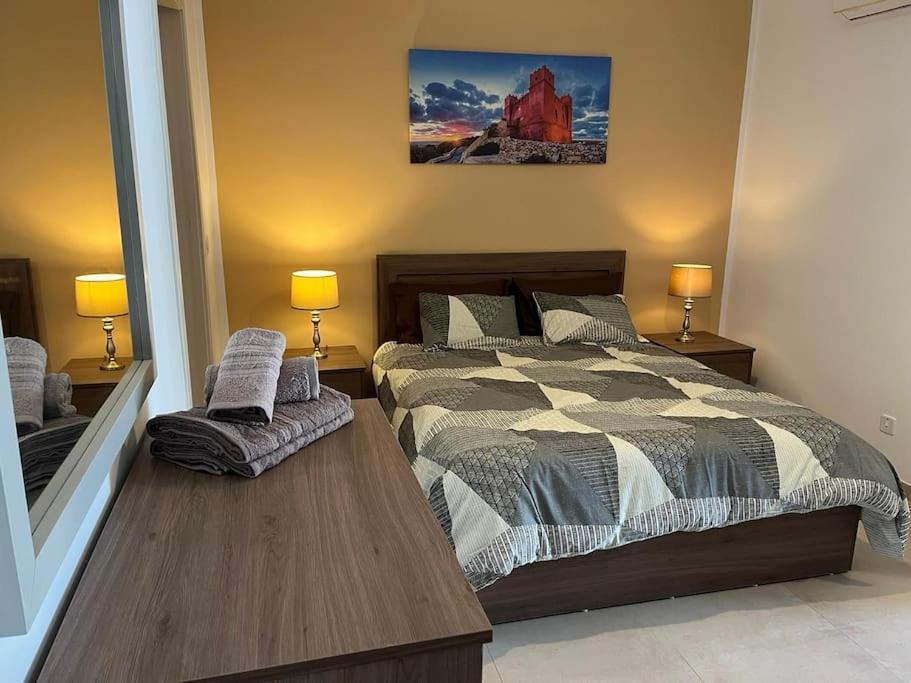 Mediterranea 2 Bedroom Smart Apartment St. Paul's Bay Bagian luar foto
